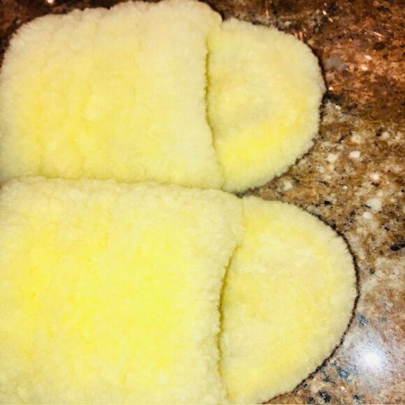 💛 UGG Fluff Yeah Chunky Wedge Slippers Slides Sandals Sz 7 NEVER WORN OUTSIDE - Picture 11 of 11